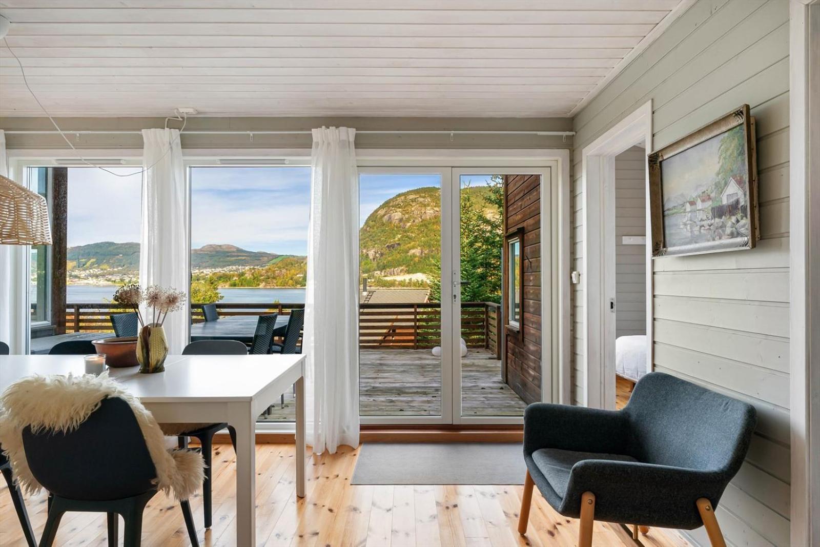 Вілла Charming House Located By The Fjord With The Pultpitrock Within Short Distance Єрпеланн Екстер'єр фото