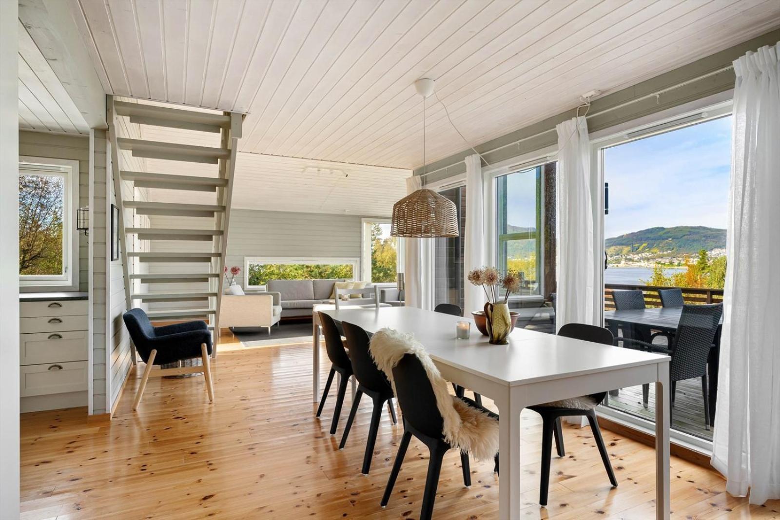 Вілла Charming House Located By The Fjord With The Pultpitrock Within Short Distance Єрпеланн Екстер'єр фото