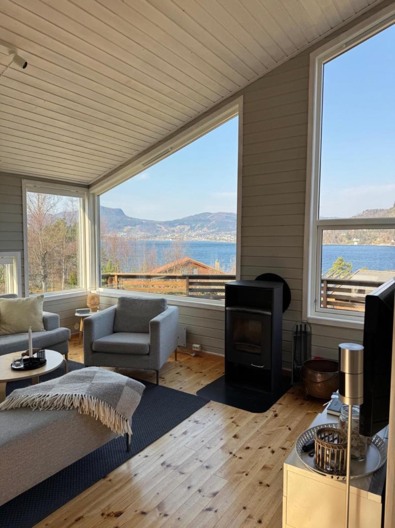 Вілла Charming House Located By The Fjord With The Pultpitrock Within Short Distance Єрпеланн Екстер'єр фото